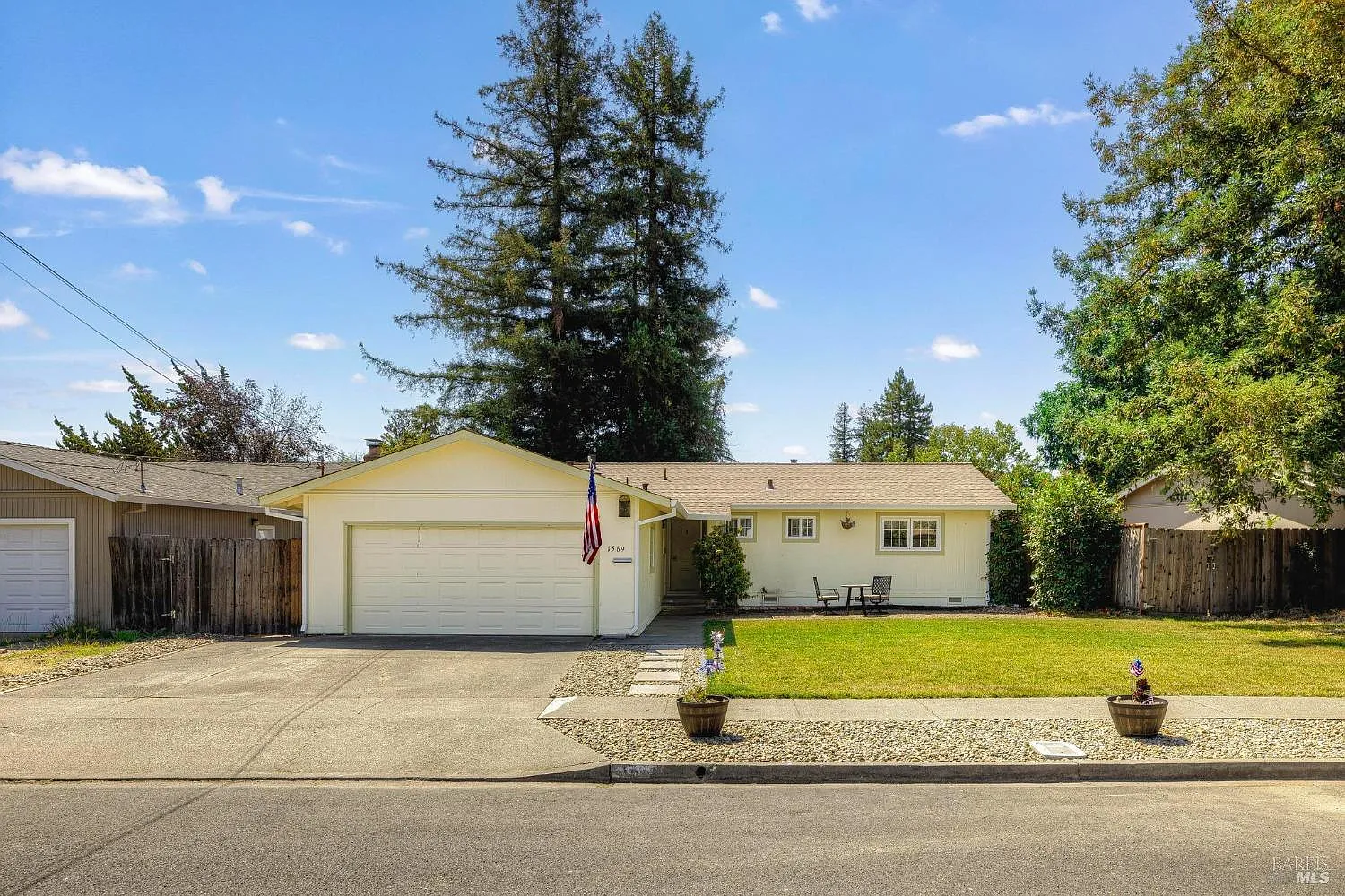 1569 Virginia Way photo 1