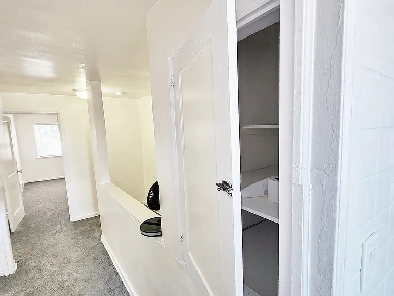 2601 N Heald St — Photo 37
