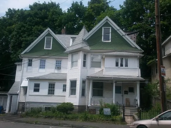106 Johnson St, Waterbury, CT 06710