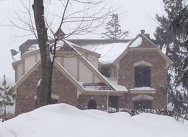 1st image of 4225 Lakewood Dr