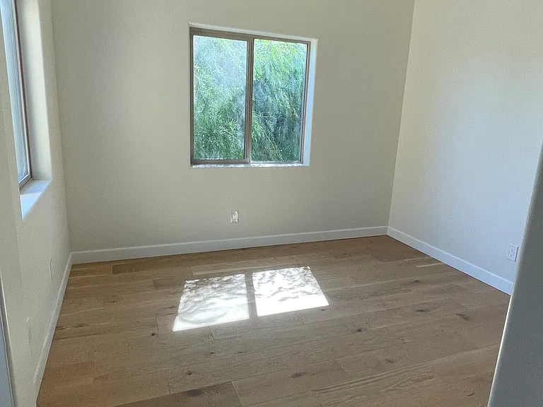 1403 Broadway #1403 — Photo 5