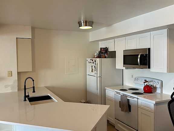 4th image of 20 S Boulder Cir APT 2202