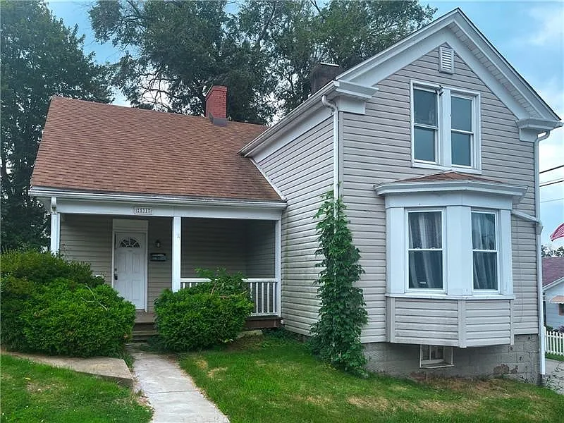 531 Alexander St photo 1