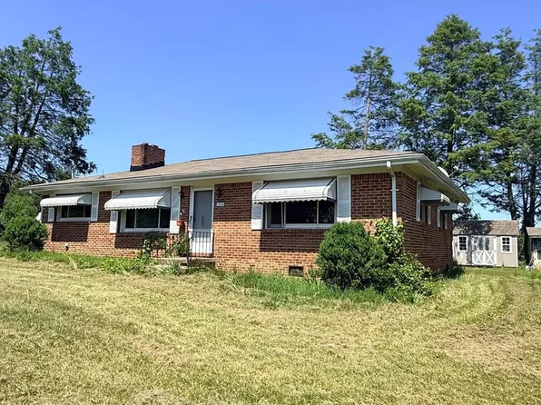 12606 Croom Rd, Upper Marlboro, MD 20772
