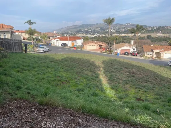 900 N 5th St #1, Grover Beach, CA 93433