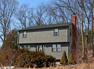 52 Skilton Ln, Burlington, MA 01803