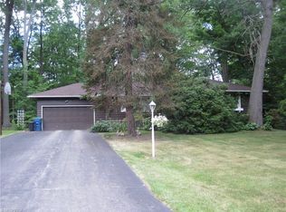 1633 Tanglewood Dr, Youngstown, OH 44505