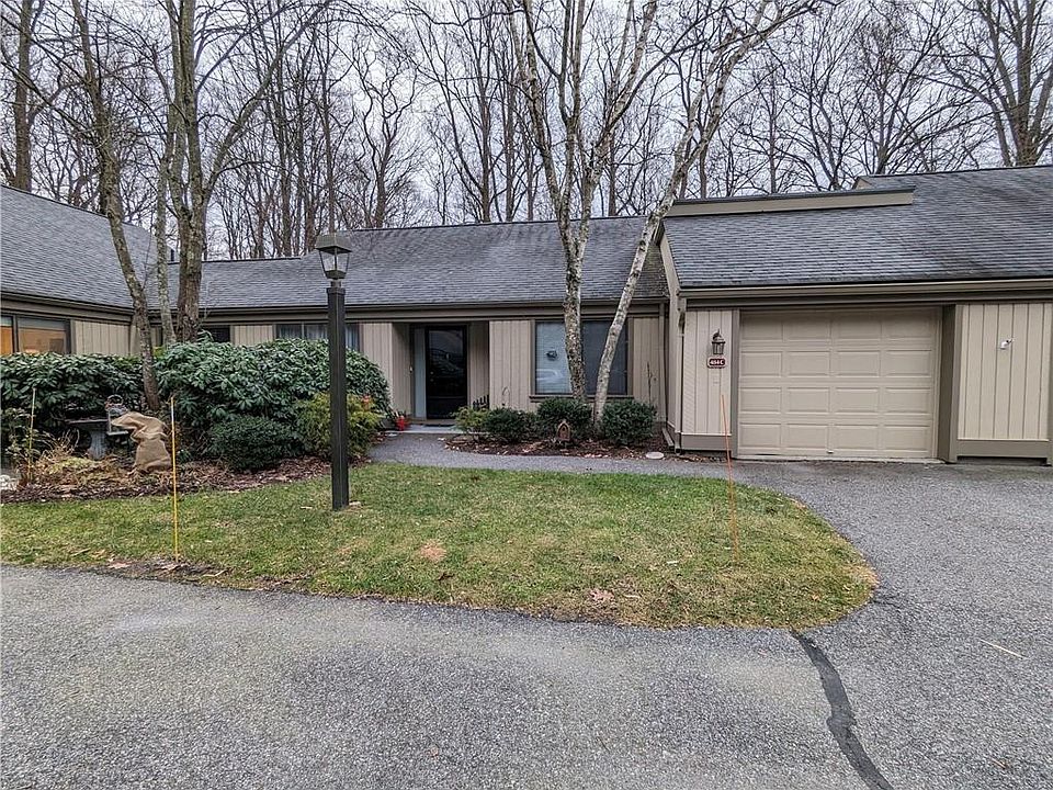 1st image of 484 Heritage Hills #C