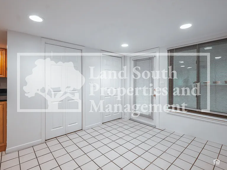1 Lake Hollingsworth Dr #6 — Photo 5