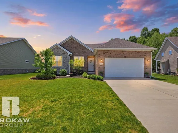 5363 Pebble Beach Dr, Metamora, MI 48455