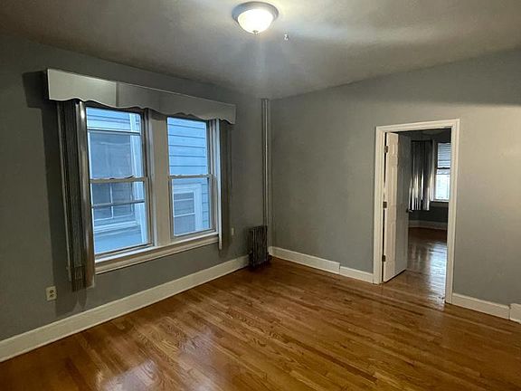 5th image of 264 Chadwick Ave #1-2-3