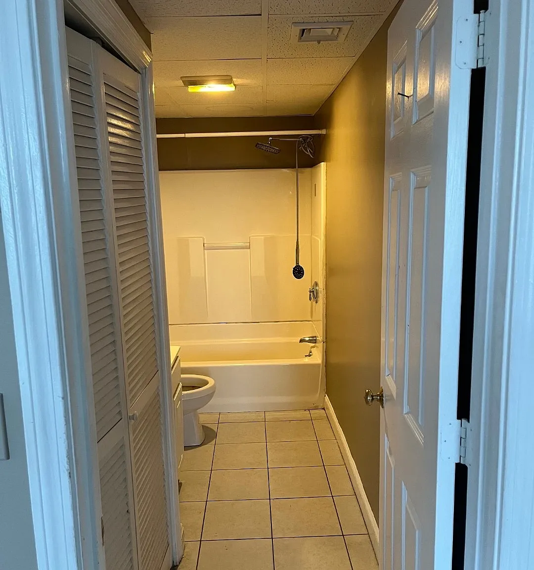 2 bed, $1,695 — Photo 2