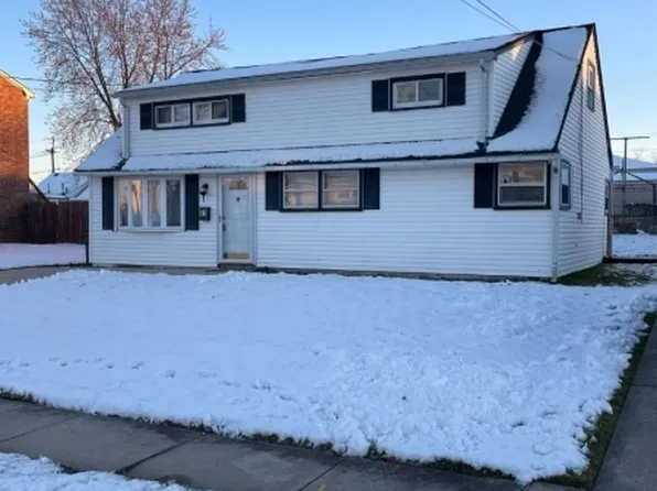 61 Willow St, Carteret Boro, NJ 07008