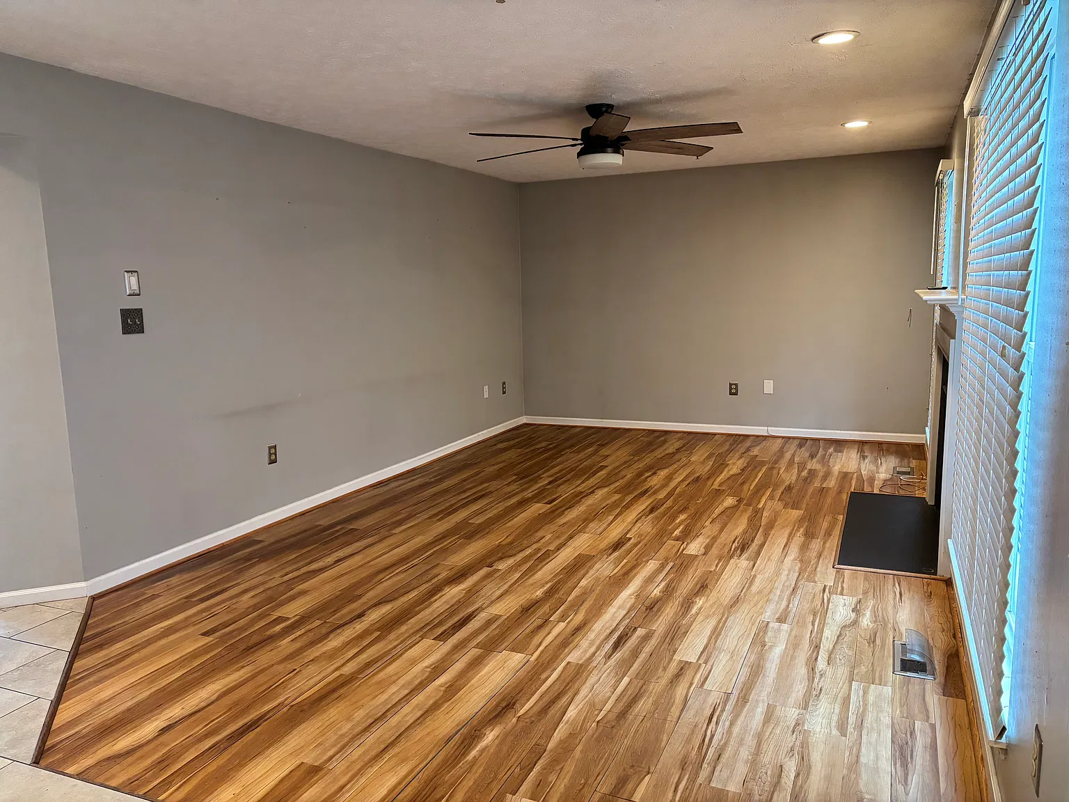 4 bed, 2164 sqft, $4,000 — Photo 4
