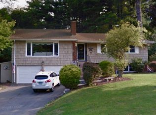 145 Valley View Dr, South Windsor, CT 06074