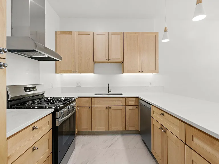 153 New York Ave #1 — Photo 4