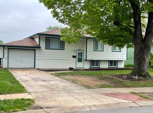 14118 Karl St, Omaha, NE 68137