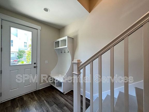 4th image of 1806 Bungalow Row