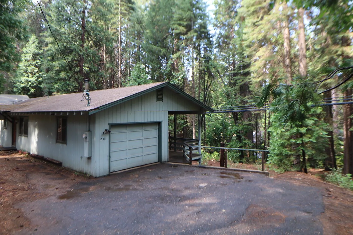 1536 Meadowview Rd photo 1