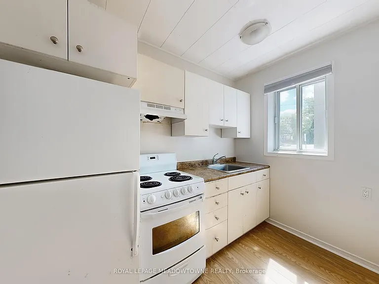 12 Wesleyan St #1 — Photo 7
