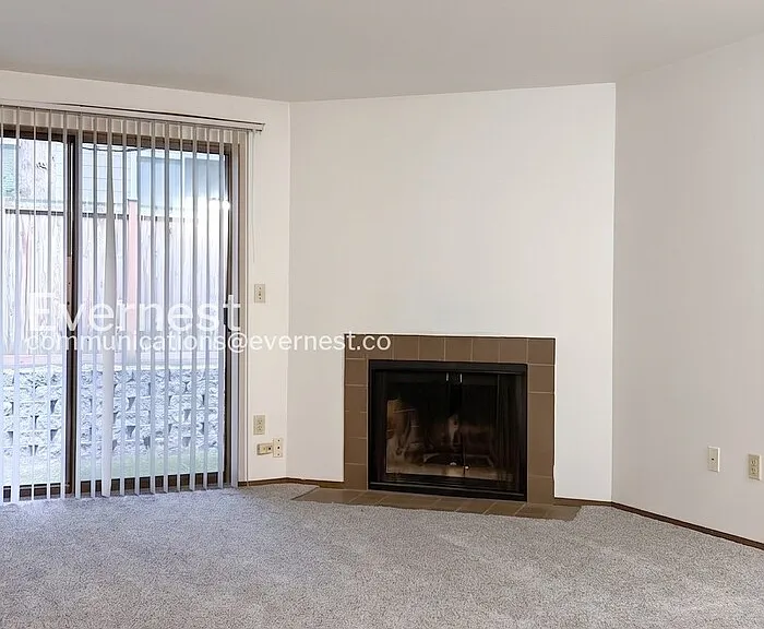 3312 I St NE #D102 — Photo 8