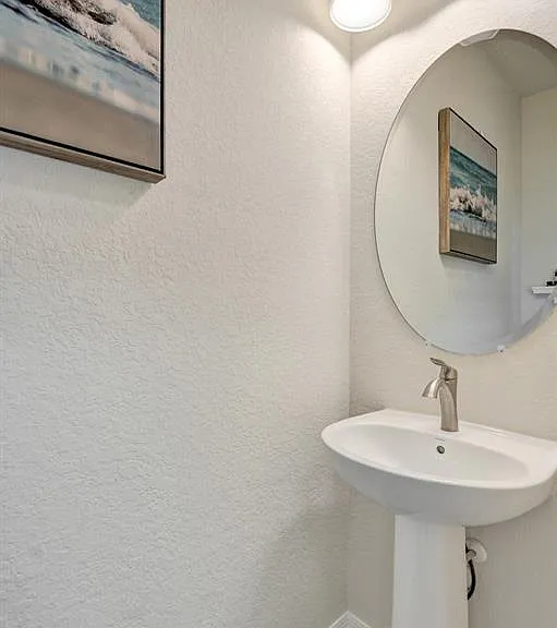 1300 Eucalyptus Dr #3 — Photo 12