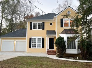 495 River Overlook Dr, Lawrenceville, GA 30043