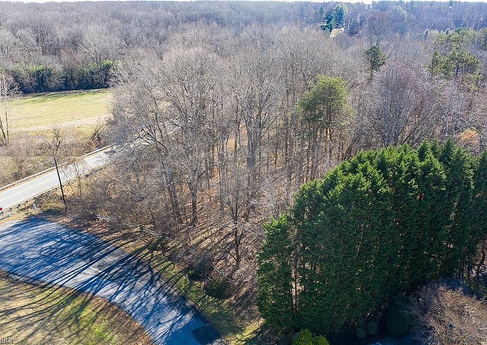 2nd image of 8101 Brittains Field Rd