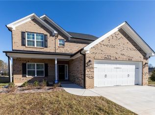 3924 Braddock Rd, High Point, NC 27265