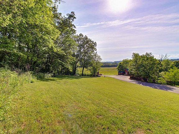 4th image of 194 Wilderness Path Way Lot 142.00
