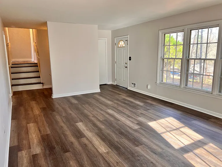 635 Heathmoor Pl — Photo 9