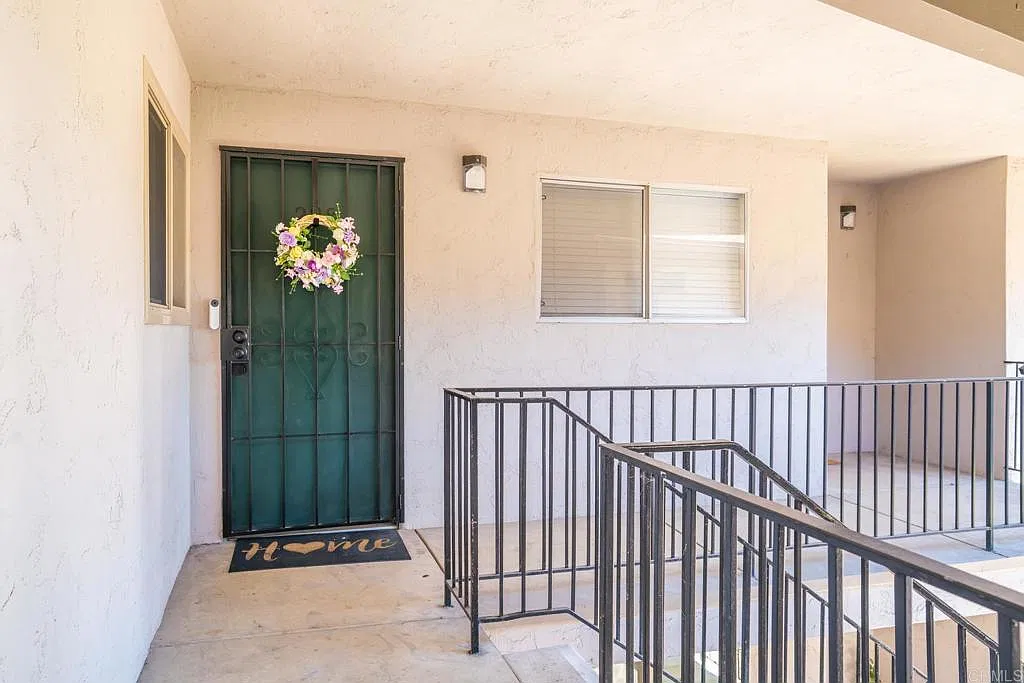 3 bed, 1186 sqft, $4,500 — Photo 2