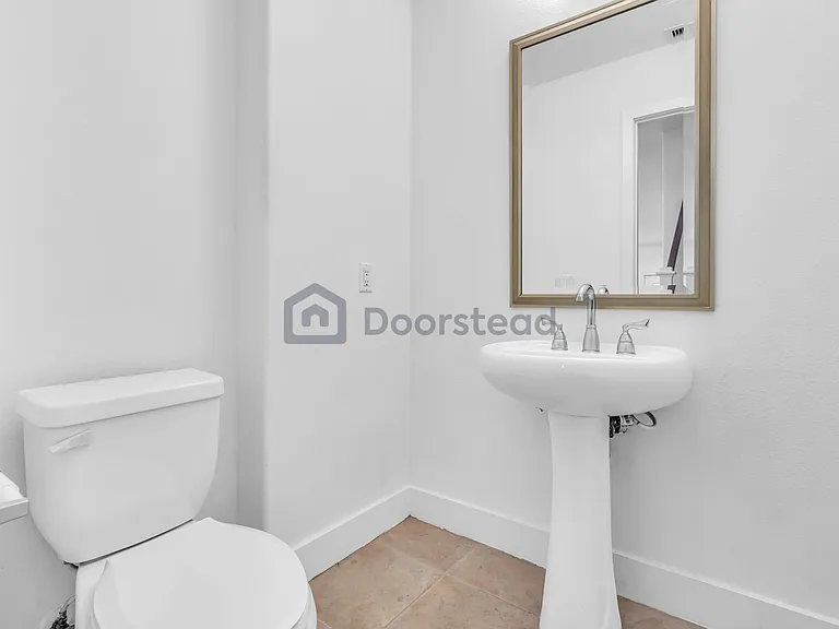 5801 Kiyot Way #12 — Photo 29