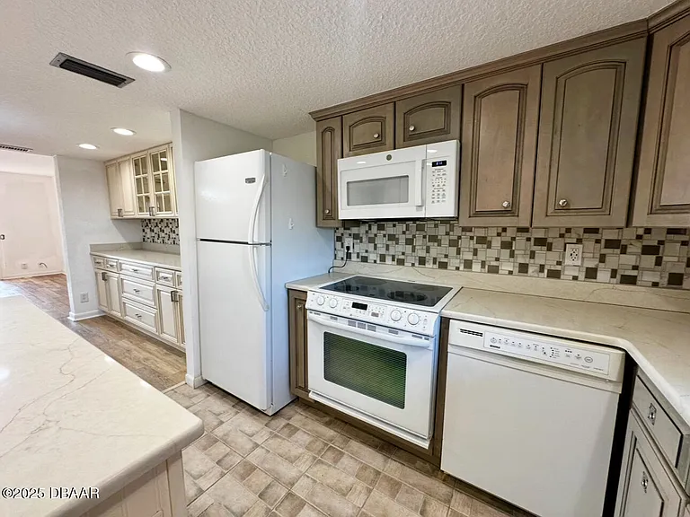 3845 S Atlantic Ave #1 — Photo 9