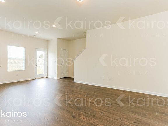 2nd image of 200 Long Island Dr