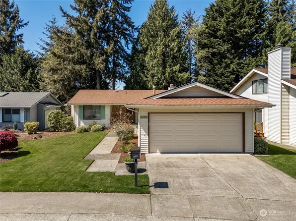 24447 13th Avenue S, Des Moines, WA 98198