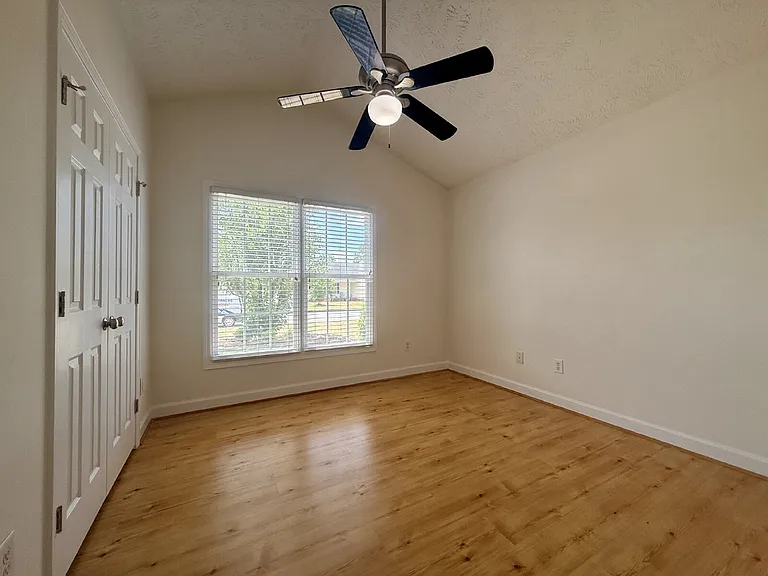 3019 Burton Dr — Photo 14