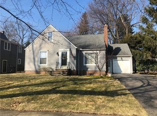 352 Longbeach Pkwy, Bay Village, OH 44140