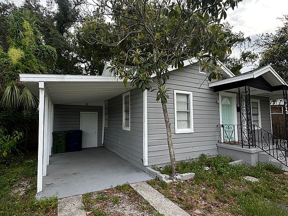 2nd image of 2915 E 18th Ave