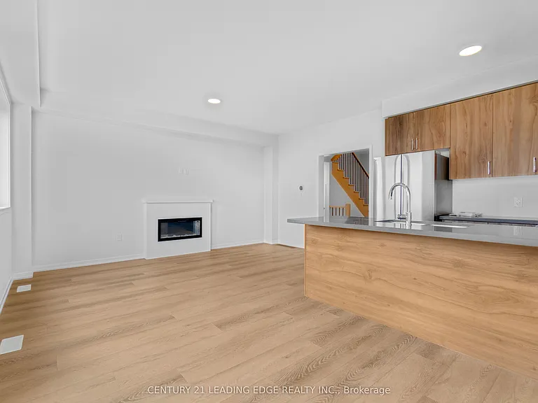 1475 Wheatcroft Dr — Photo 17