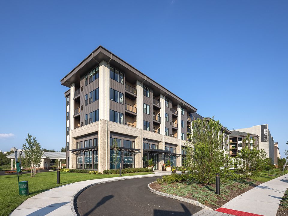 Building Photo 5