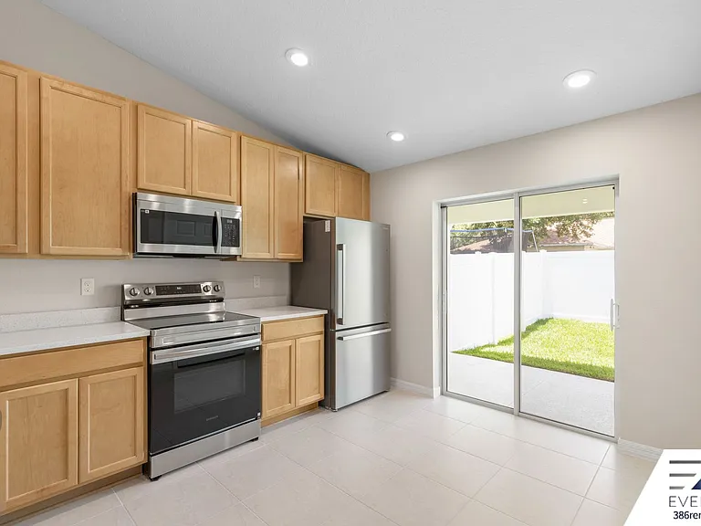 12 Llovera Pl #B — Photo 11