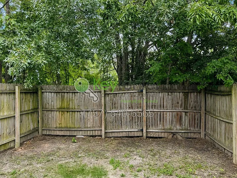 153 S Comanche Cluster — Photo 31