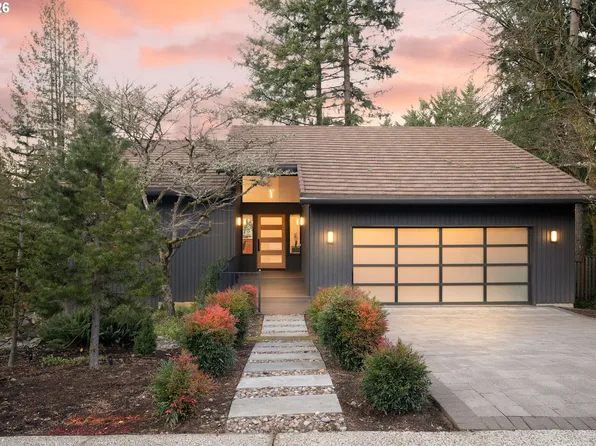 10002 SW Balmer Cir, Portland, OR 97219