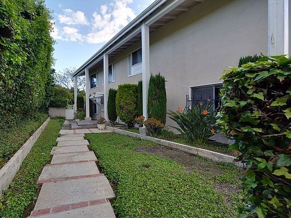 4th image of 3569 Caribeth Dr