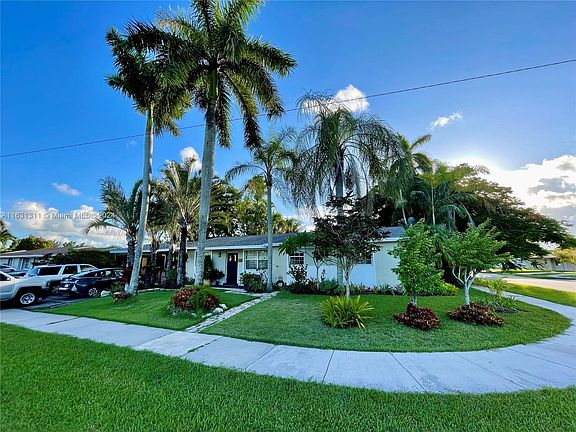 2nd image of 1760 NW 11th Ave