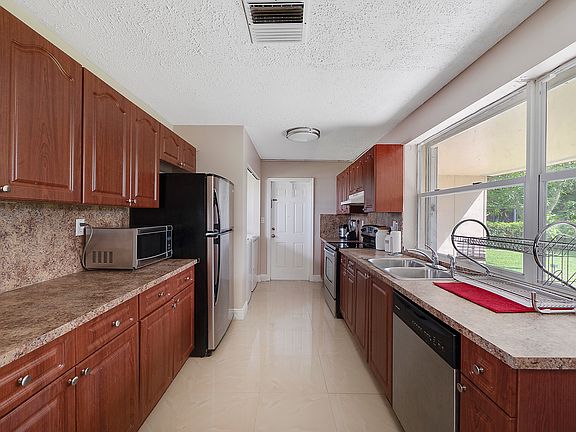 2nd image of 19315 NW 19th Ct