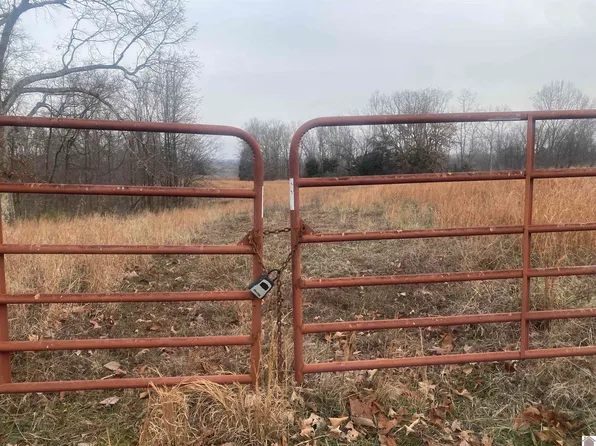 700 Crossroads School Rd, Cadiz, KY 42211