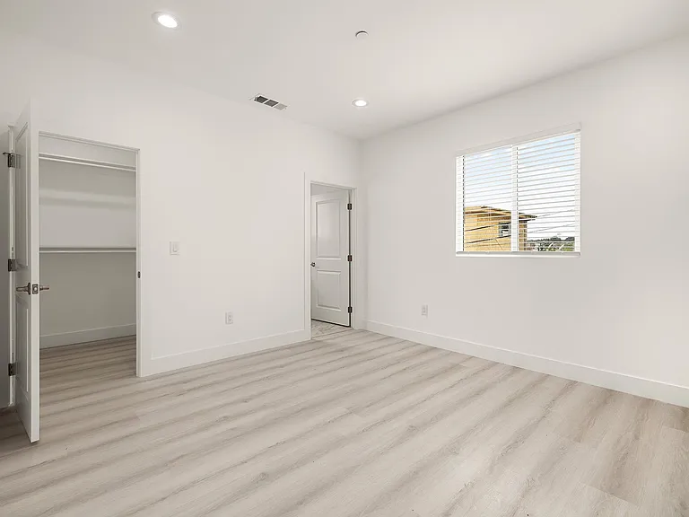 919 N Beaudry Ave #1/2 — Photo 8