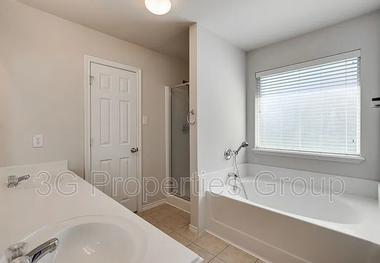 5208 Brookside Dr — Photo 17